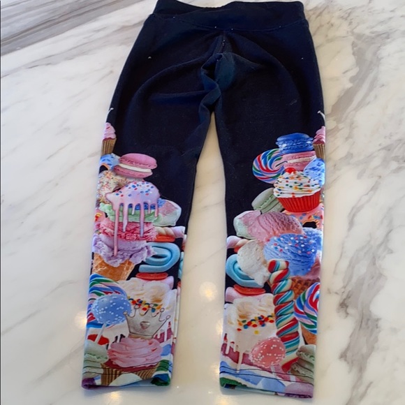 Cupcakes and sweets outfit - Picture 2 of 3